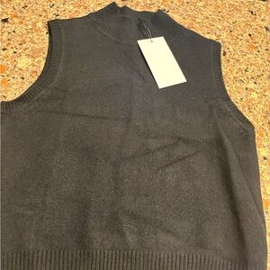 Stitches +Stripes women’s size small color black mock turtleneck vest